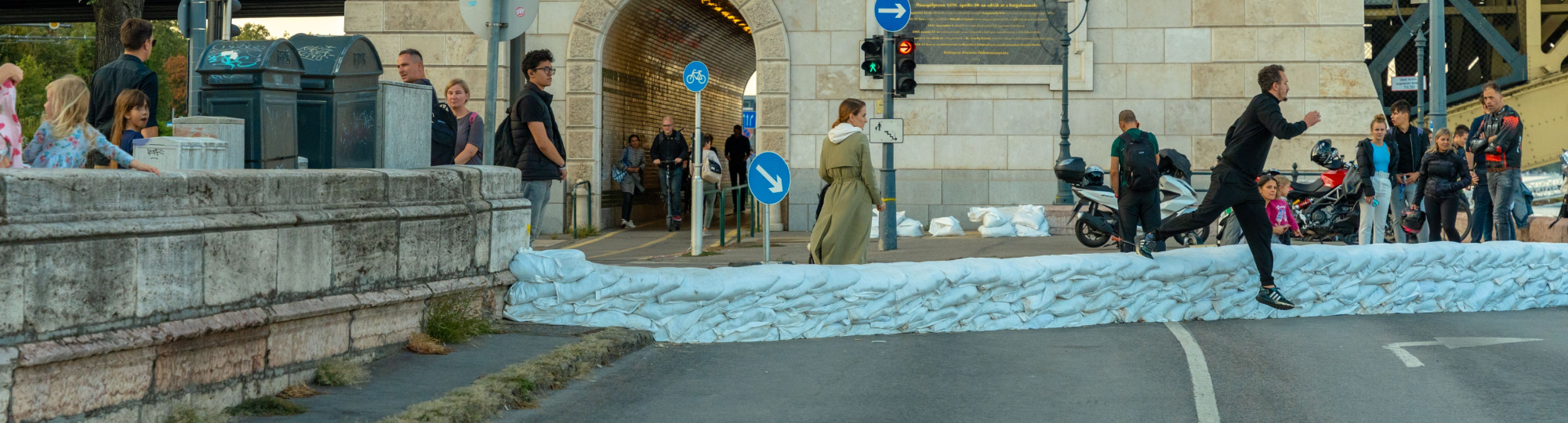 Sandbag barricade near Margit bridge as Budapest defends against rising Danube floodwaters after storm 'Boris'.