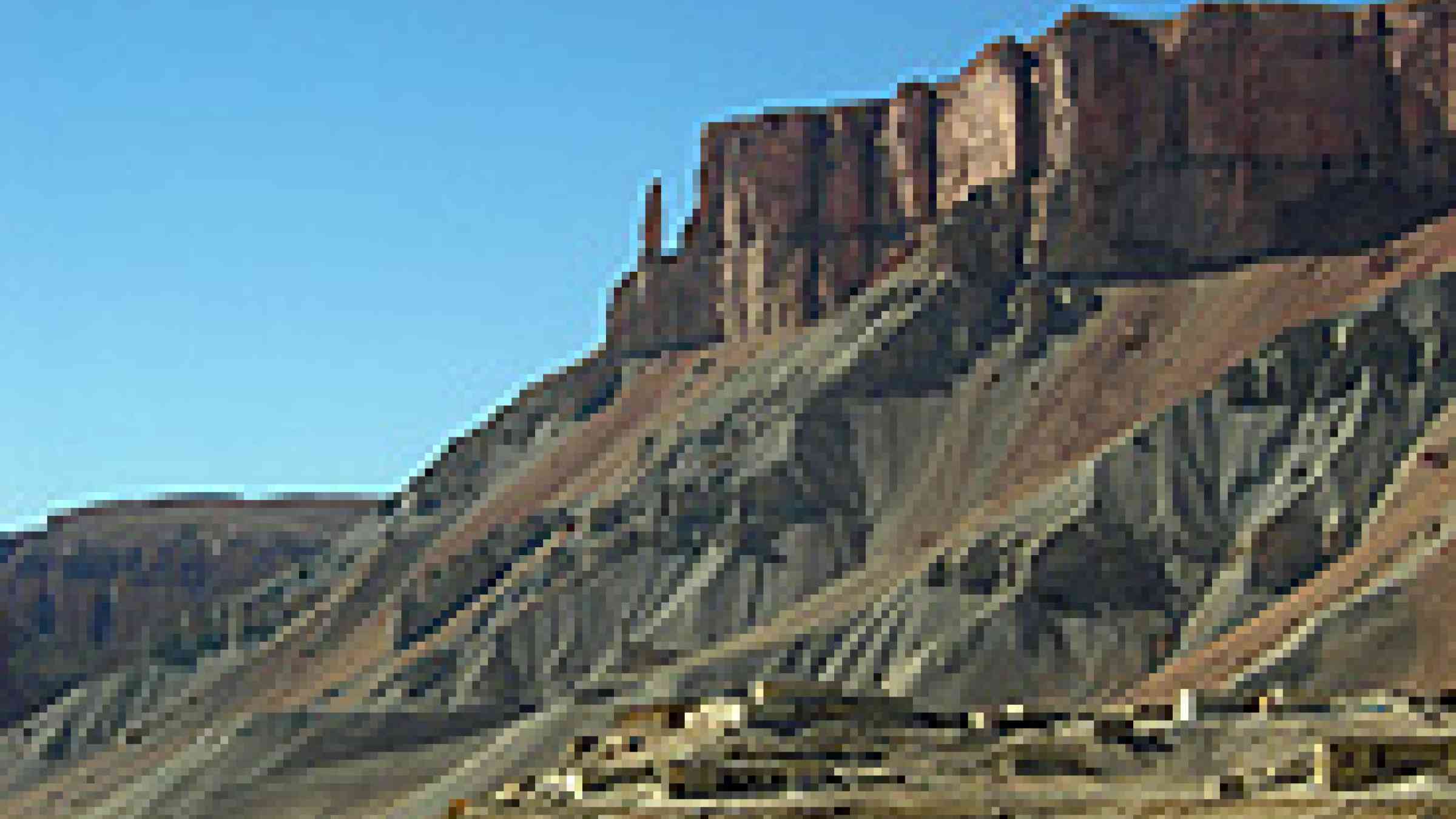 Photo of Band-e-amir, Afghanistan by Flickr user, Carl Montgomery, Creative Commons Attribution 2.0 Generic