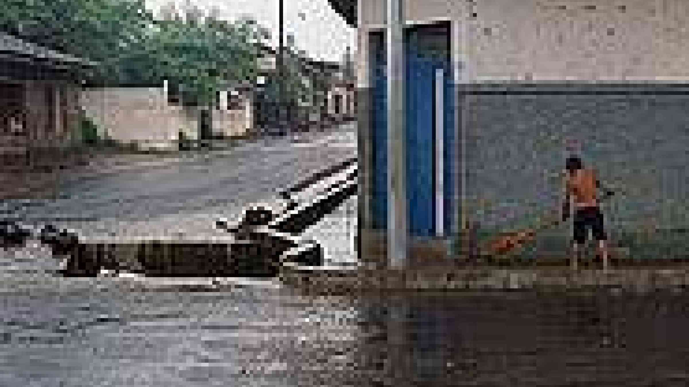 Photo of floods in Managua by Flickr user, William Verbeek, Creative Commons Attribution-NonCommercial 2.0 Generic  (CC BY-NC 2.0) http://www.flickr.com/photos/william_veerbeek/3550531555/