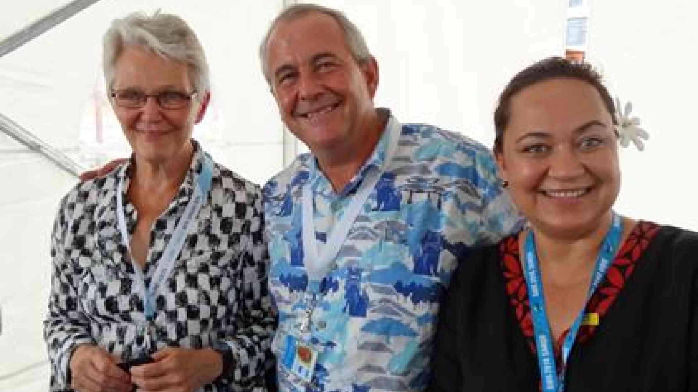 UNISDR chief, Margareta Wahlstrom with and Mr David Sheppard, SPREP Director General and Talgaloa Cooper Halo, SPREP Climate Change Advisor. SPREP is Secretariat of Pacific Regional Environment Programme and one of our core partners in the region of for the Pacific Regional Strategy for Climate and Disaster Resilient Development. (Photo: Timothy Wilcox/UNISDR)