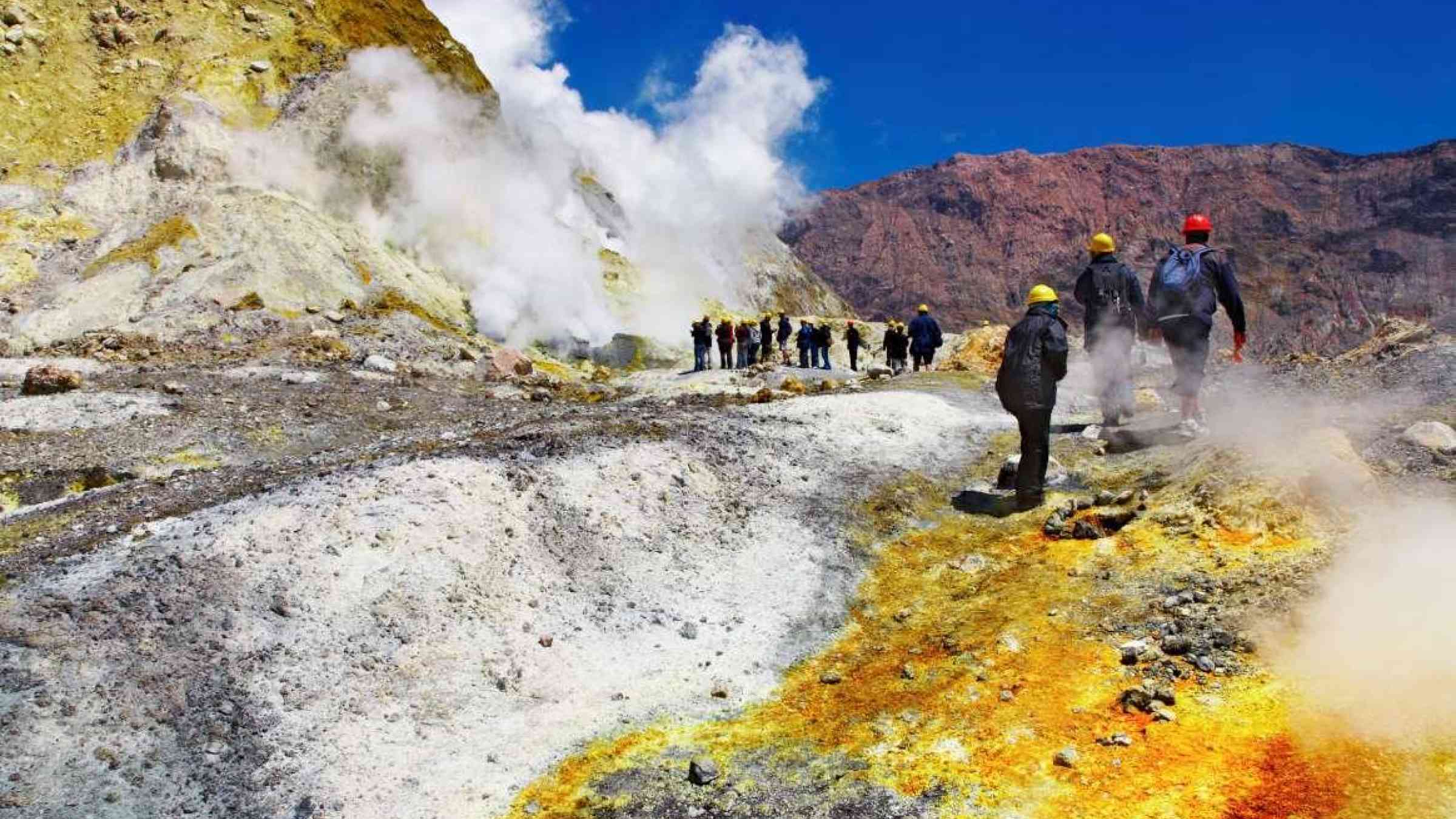 New Zealand: Can volcano forecasting strengthen tourist safety